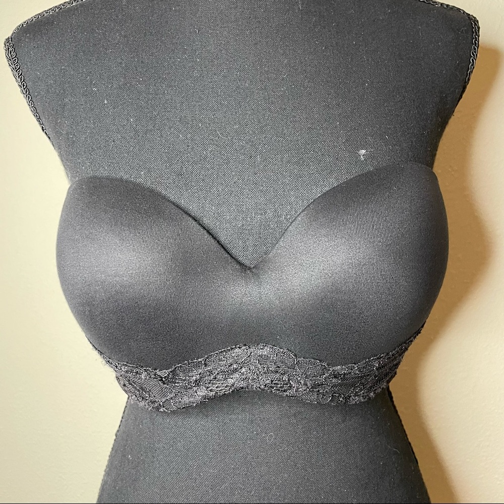 [Victoria’s Secret] Body By Victoria Lined Strapless Bra